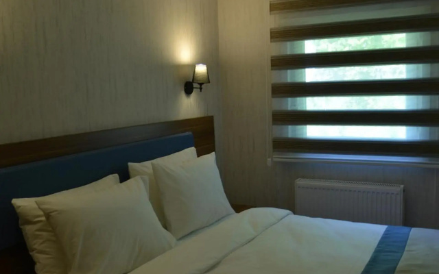 Feel & Live Hotel Villas Restaurant