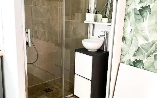 Petit studio au pied du château