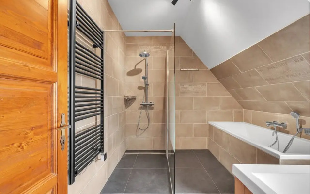 Apartment in Vidochov With Pool