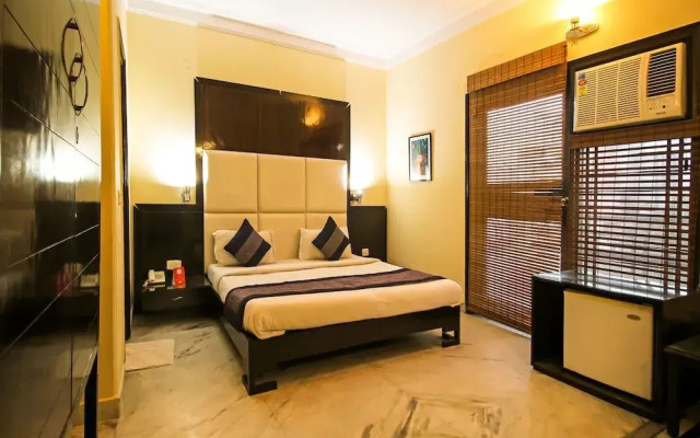 OYO 5106 HKS Residency