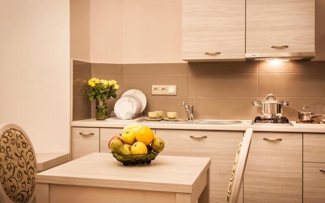 Fragola Budget Rooms & Apartments