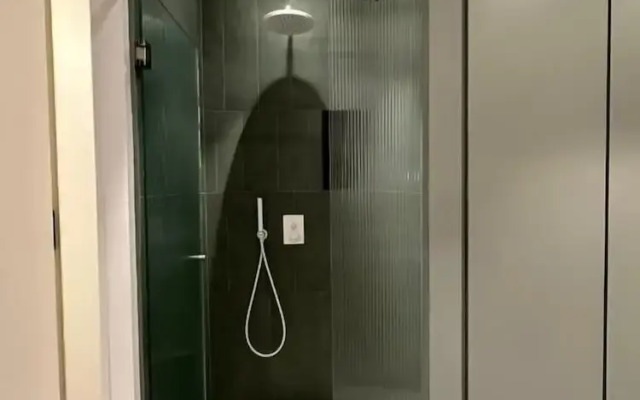 Suite No1