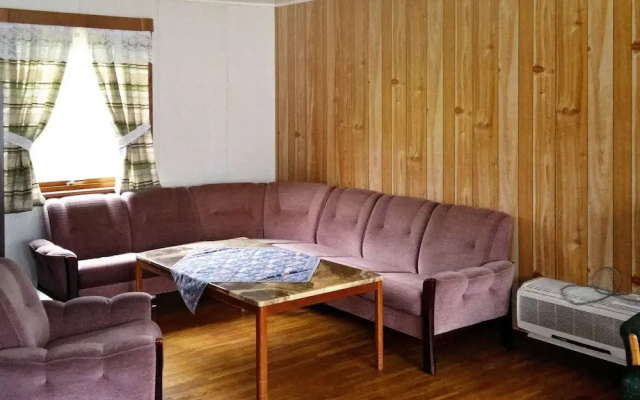 6 Person Holiday Home in Halsanaustan