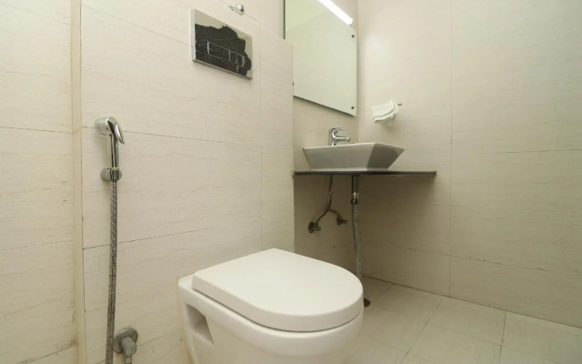 OYO 24637 Hotel Vandana Palace