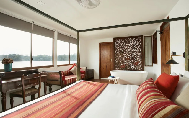 Flow by The Amber Collection - Luxury River Cruises in Sri Lanka