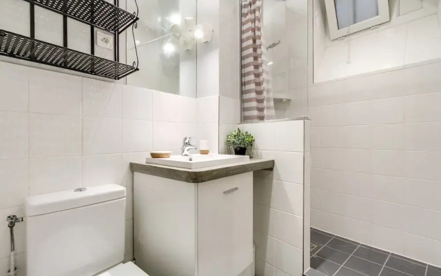 Saint Honore Apartment