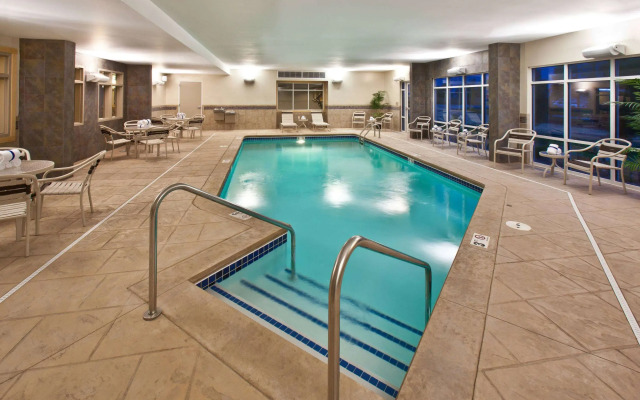 AmericInn by Wyndham Fairfield