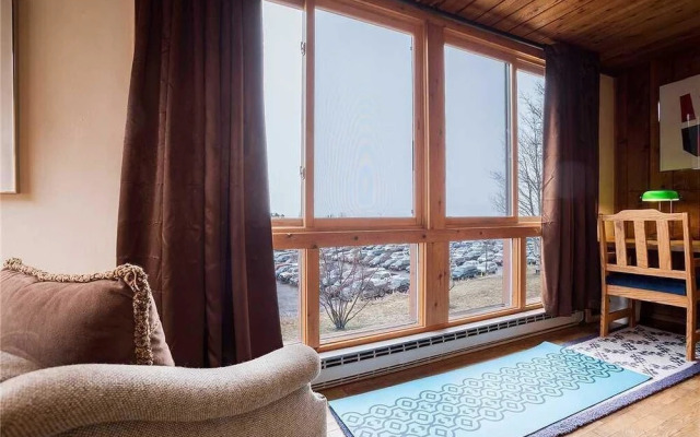 West Condominiums - W3301