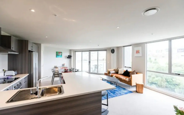 Modern 4 Bedroom Albany Apartment