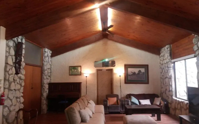 Pelican Lagoon Lodge