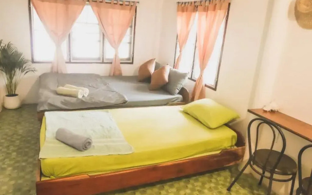 Lungkluay homestay