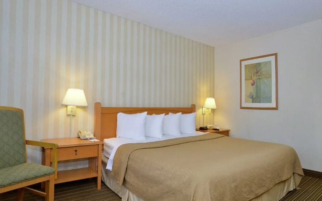 Travelodge by Wyndham Palm Springs