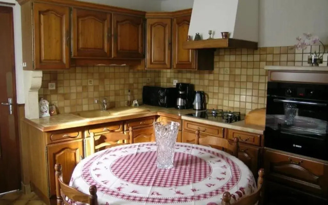 Gîte Saint-Pourçain-sur-Sioule, 5 pièces, 9 personnes - FR-1-489-60