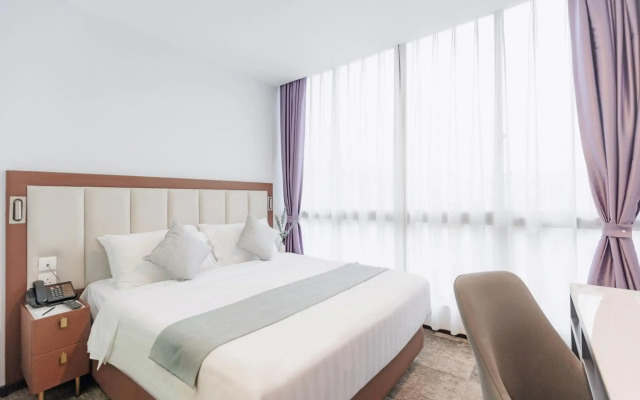 Santa Grand Hotel East Coast, a NuVe Group Collection