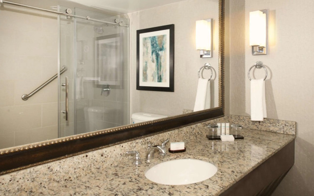 Embassy Suites by Hilton Portland Tigard