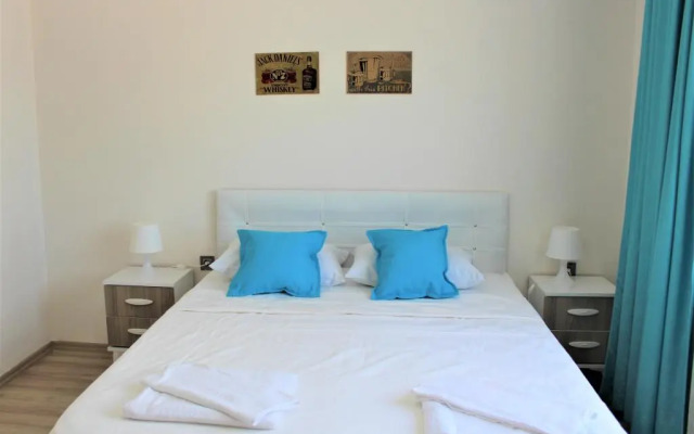 Mavi Restaurant & Apartments 2