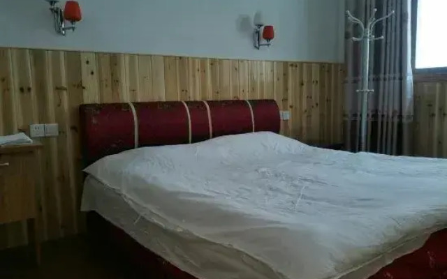 Jiangling Huafeng Inn