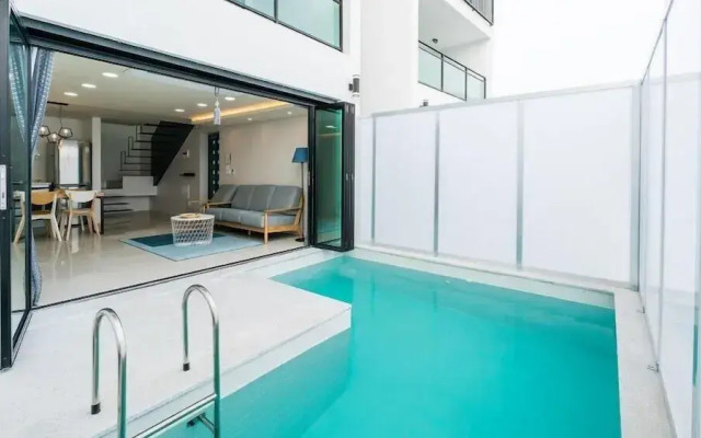 Badam pool villa