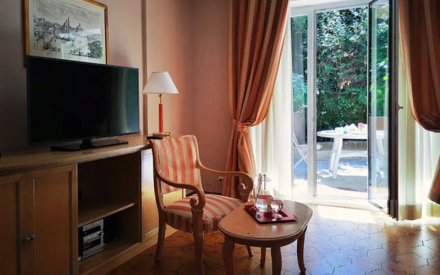 Aurelia Residence