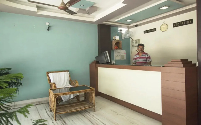 Classic Lodge By OYO Rooms