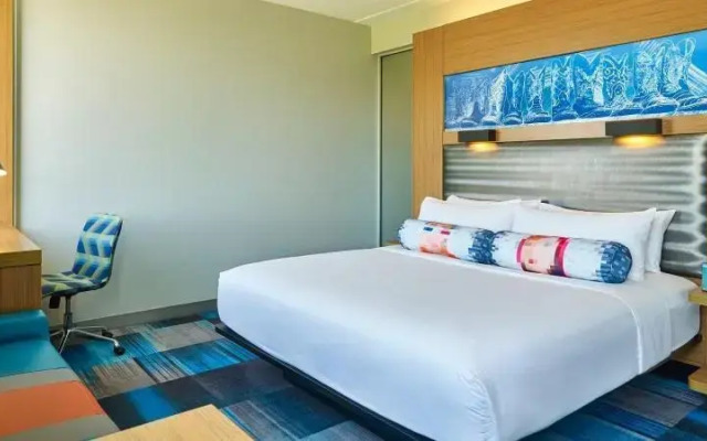 Aloft Dallas Arlington Entertainment District