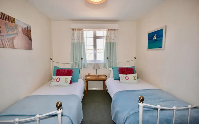 Harbour Life - Yarmouth