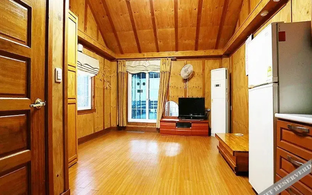 Pocheon Beverly Hill Pension