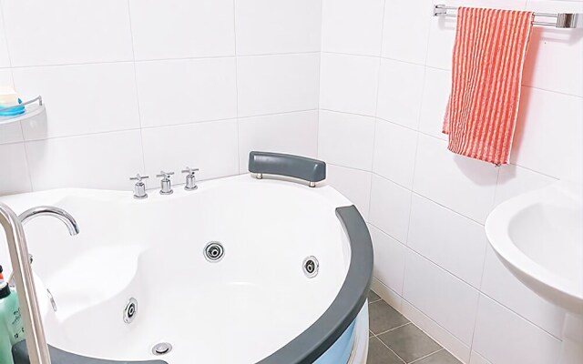 Uljin Geoil-ri Pension