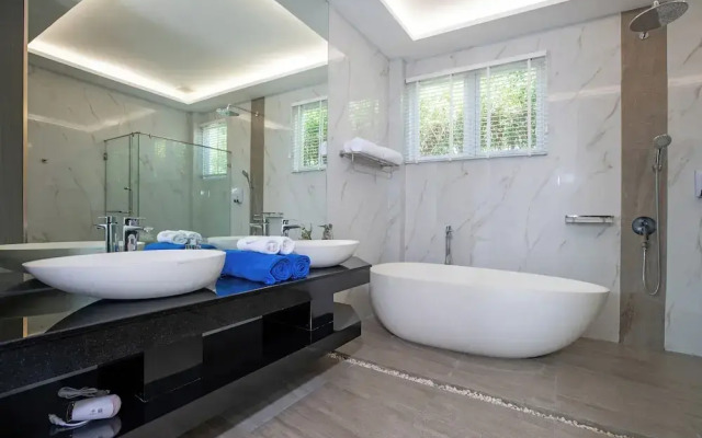 Villa Luna - Exclusive 4BR Residence