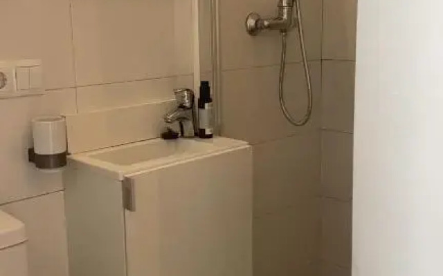 GoBeach Small studio 8sq completely independent