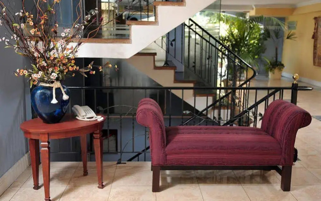 Regency Suites Boutique Hotel