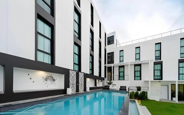 Blu Monkey Hub & Hotel Ranong