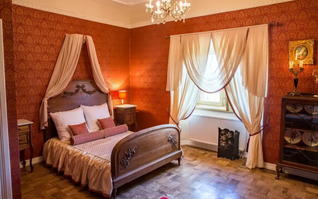 Pakruojis Manor's Palace Boutique Hotel