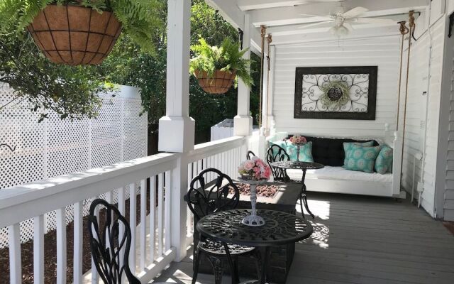 Bama Bed & Breakfast Campus