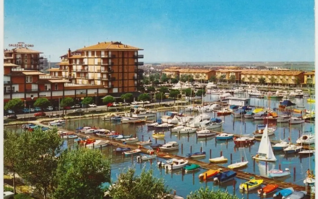 Relax in our Seaview Flat