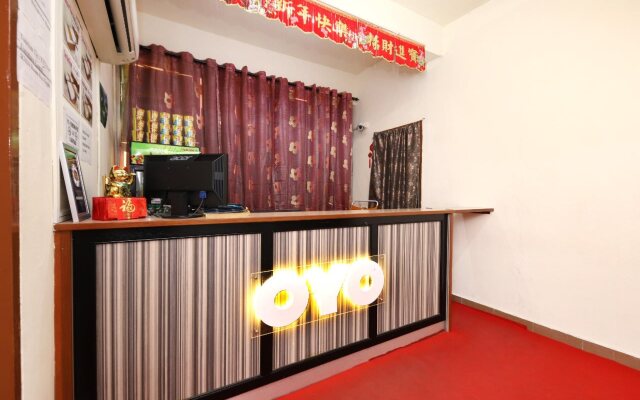 OYO 738 Hotel 81