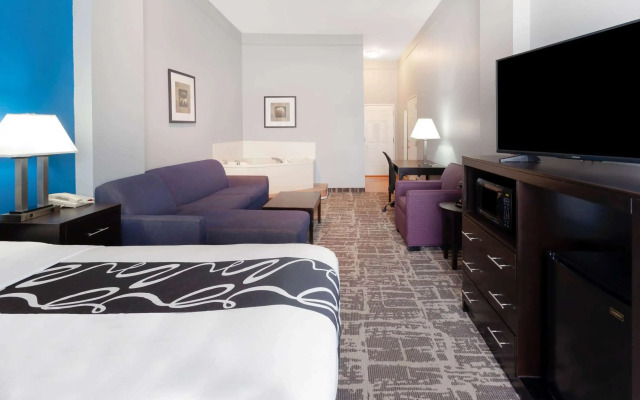 La Quinta Inn & Suites by Wyndham Kerrville