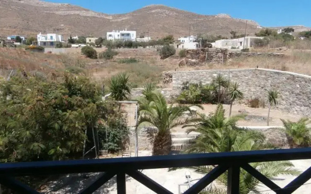Glafki Rooms Syros