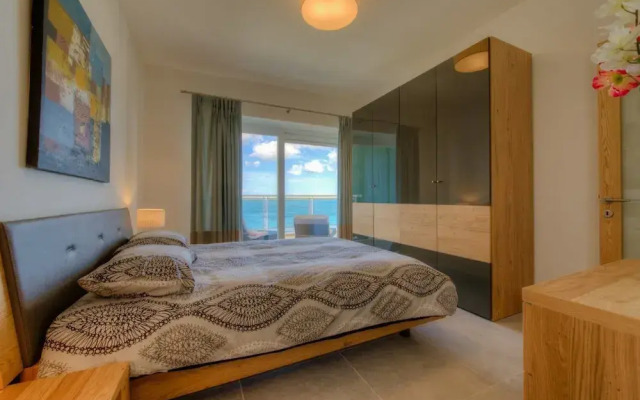 Seafront LUX APT IN Fort Cambridge