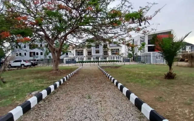 The hometown residences