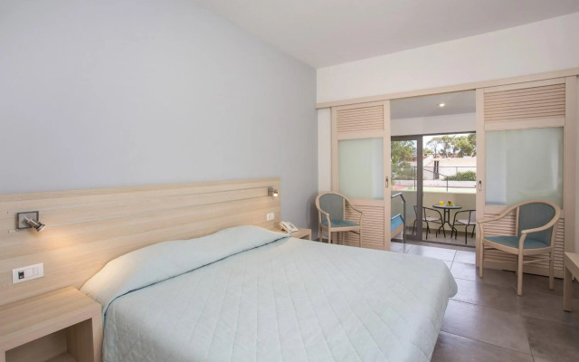 Hotel Niriides Beach