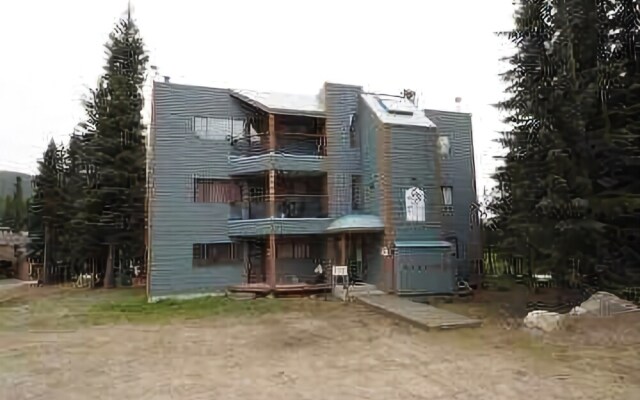 241 Boothbay - 1 Br Condo