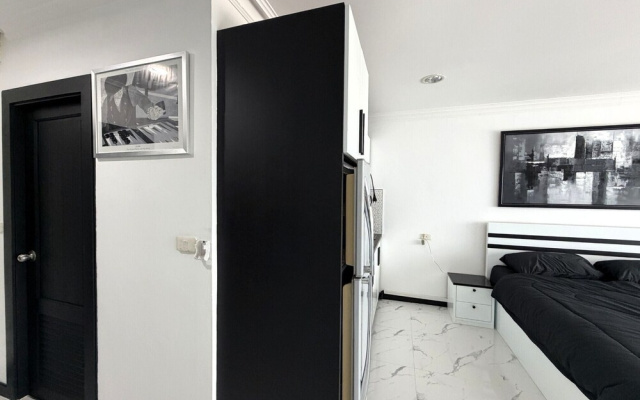Spacious Studio With Balcony - TW Platinum Suites, Jomtien