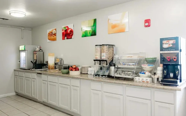 Holiday Inn Express Lathrop (stockton Area)