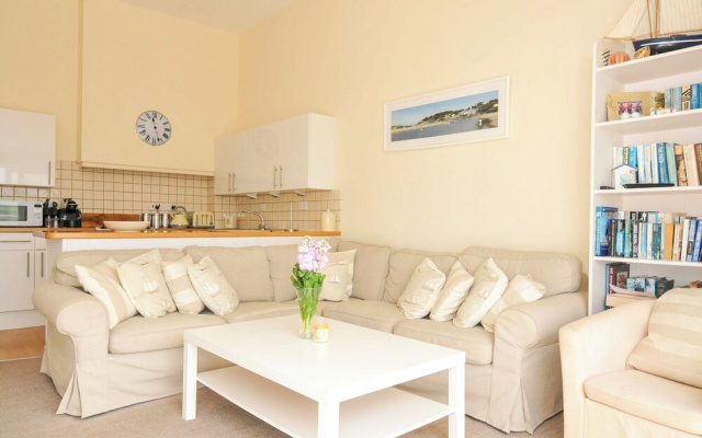 9 Slipway Cottages