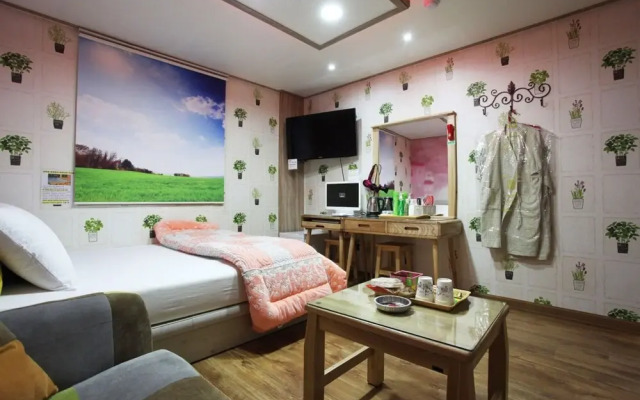 Seoul National Univ Stn Hotel Some