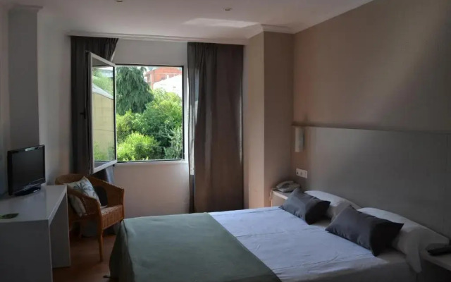 Duerming Villa de Sarria Hotel