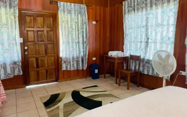 Lamanai Riverside Retreat