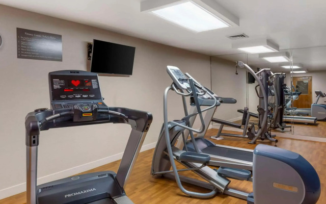 Comfort Suites Regency Park