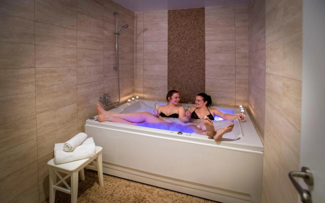 Hotel Green Paradise